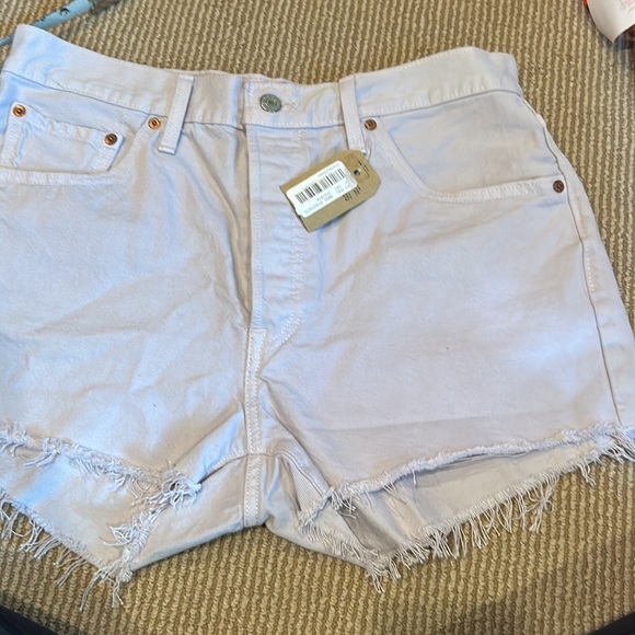 NWT Levi's 501 grey wash Women's Denim cut off Shorts size 32 - Picture 10 of 10